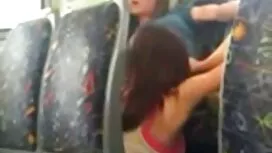 Тийнейджър и руски с ...