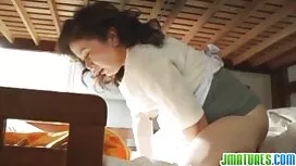 Busty брюнетка lizbi ...