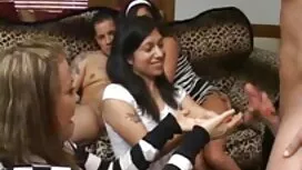 Плащат за porno lesb ...