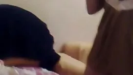 Изпълнявам porno kli ...
