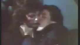 Гореща блондинка без ...